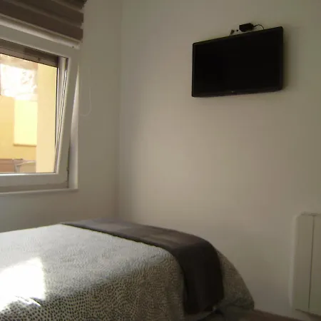 Lägenhetshotell La Tata 3*